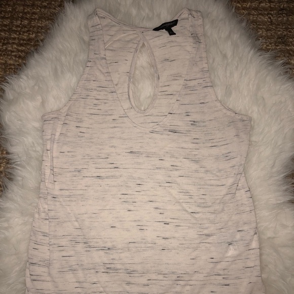 Banana Republic keyhole tank - Picture 1 of 3